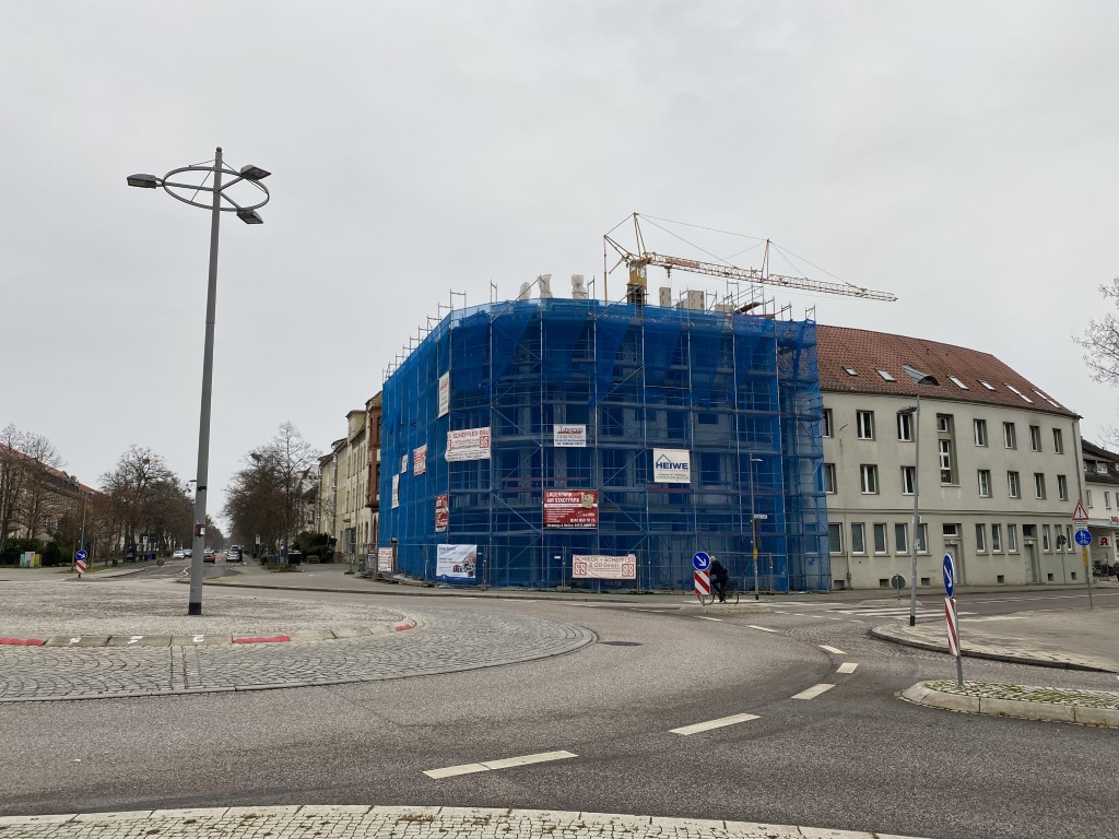 Neubau Wohn- und Geschäftshaus Gropiusallee