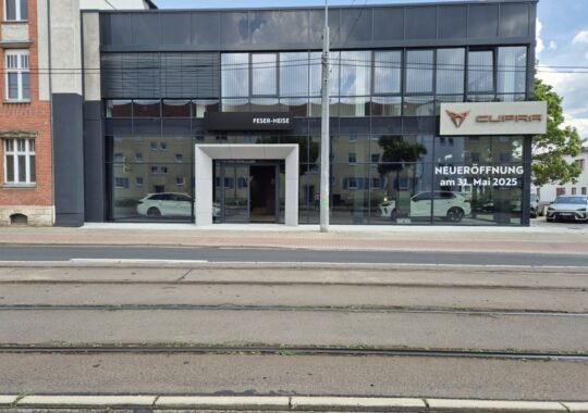 Neubau eines Cupra Showrooms